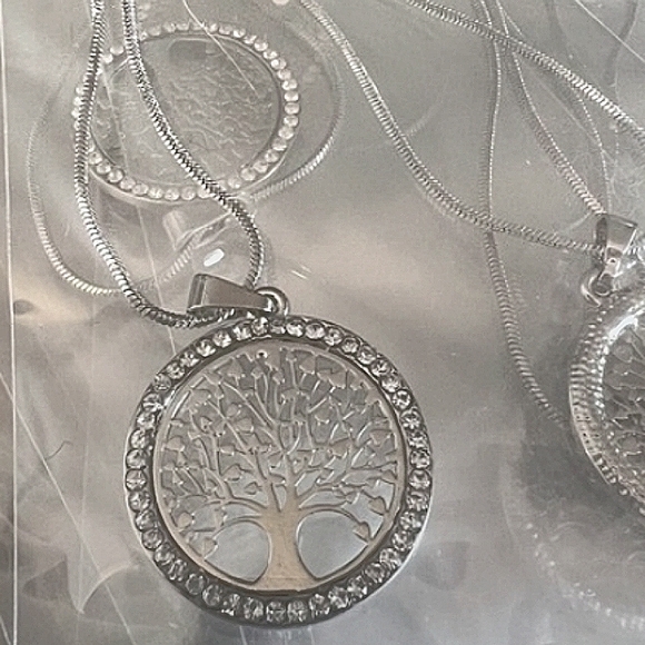 SILVER Tree of Life crystal cz Necklace adjustible Family Jewelry NEW - Picture 9 of 11